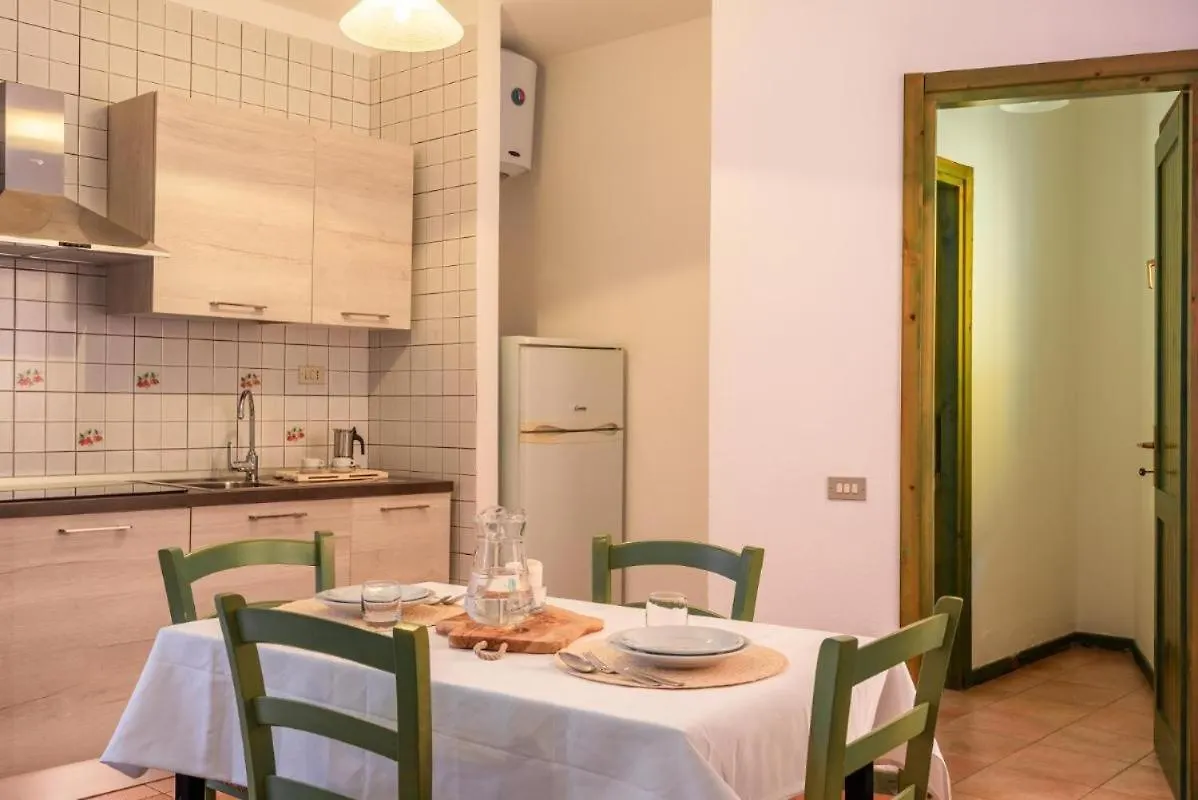 Glorious Residence Le Pavoncelle One Bedroom Sleeps Four Child Num1453 Santa Teresa Gallura 0*,