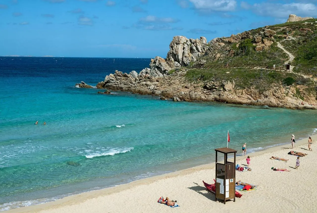 Glorious Residence Le Pavoncelle One Bedroom Sleeps Four Child Num1453 Santa Teresa Gallura