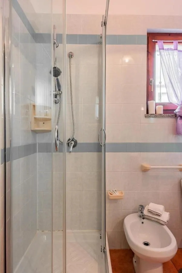 Glorious Residence Le Pavoncelle One Bedroom Sleeps Four Child Num1453 Santa Teresa Gallura Lägenhet